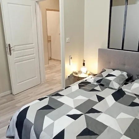 La Jade Wifi Climatisation Arenes Nimes