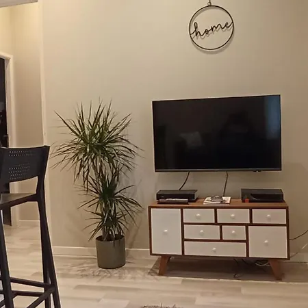 La Jade Wifi Climatisation Arenes Apartamento Nîmes